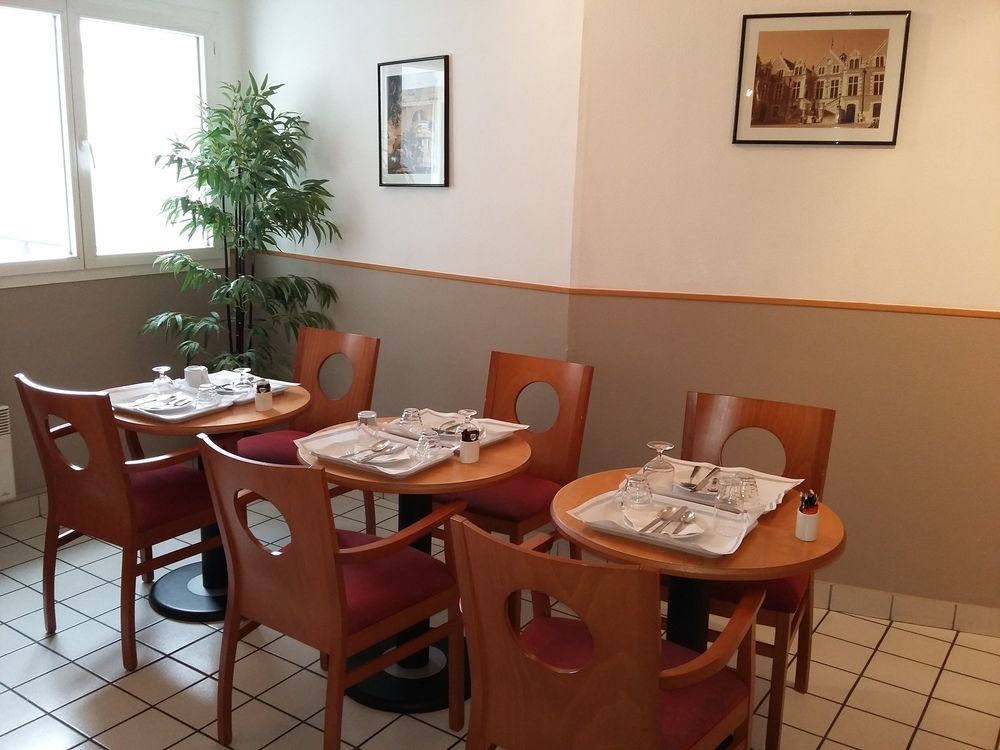 Sejours & Affaires Orleans Jeanne D'Arc Aparthotel Ngoại thất bức ảnh